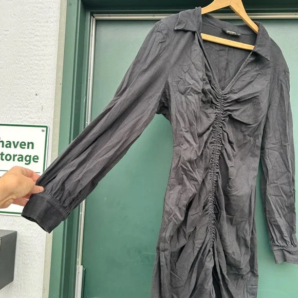 Storets Black Ruched Midi Dress - Picture 12 of 14